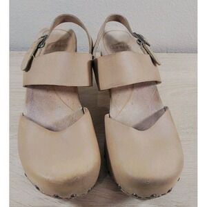 Dansko Thea Tan Leather Wood Clog Sandals Size 38 Slingback Studded